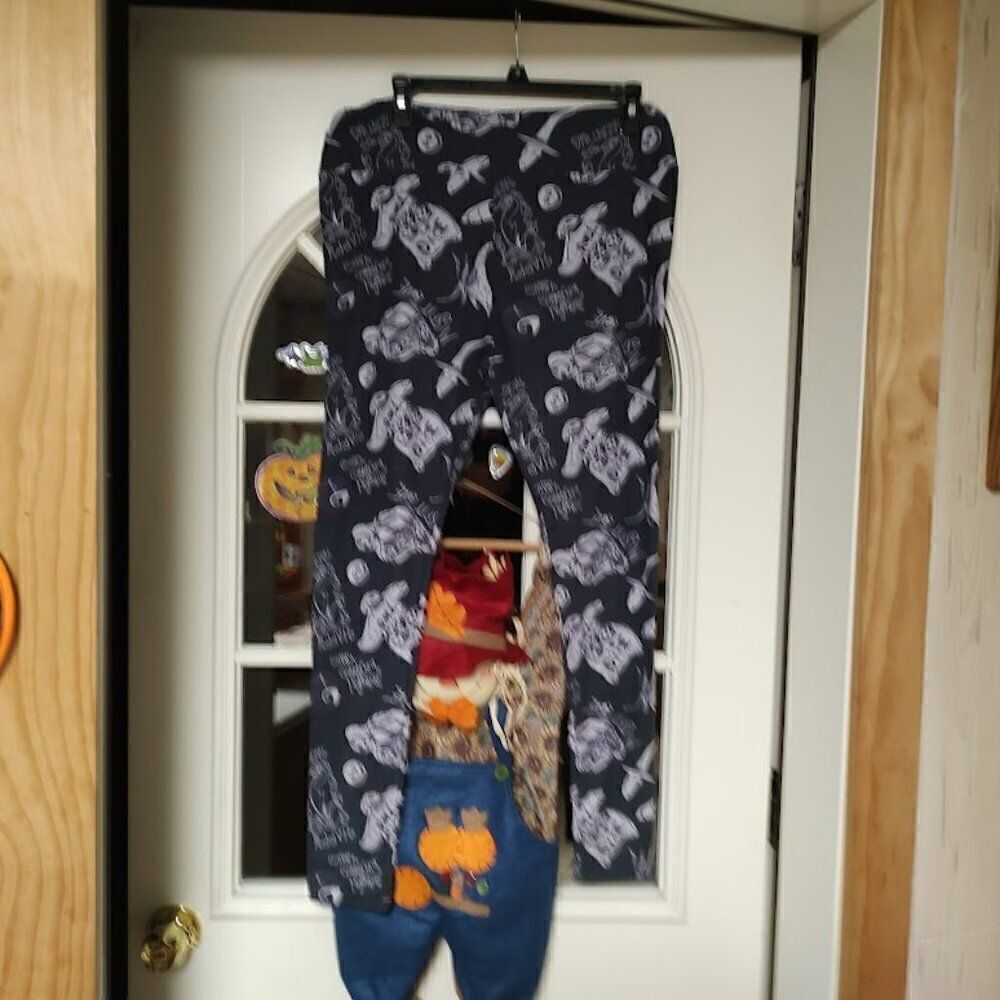 LuLaRoe Nightmare Before Christmas Gray Leggings Women's Tall & Curvy